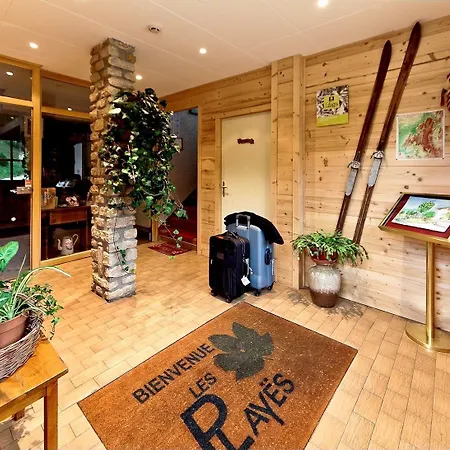 Logis Les Playes Hotel