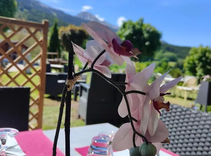 Hotel Logis Les Playes Villard-de-Lans