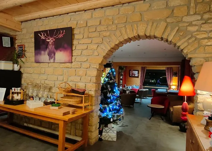 Hotel Logis Les Playes 3*